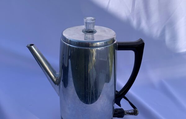 Bouilloire électrique / Electric kettle