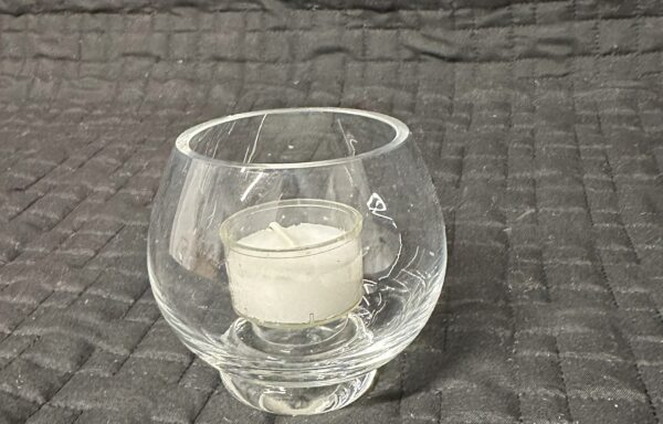 Porte-bougies globe en verre / Glass globe tealight holders