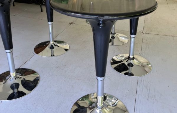 Tables à cocktail / Cocktail tables